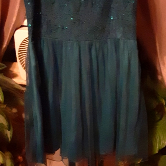 Speechless dark green shimmer dress size 13 midi length - Picture 4 of 5